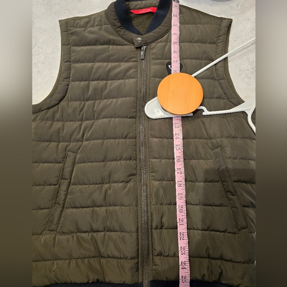 Zara Man Green Lightweight Puffer Vest Size Large - Picture 4 of 4